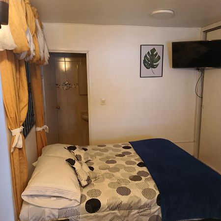 Noras Homestay Laureles Медельин Экстерьер фото