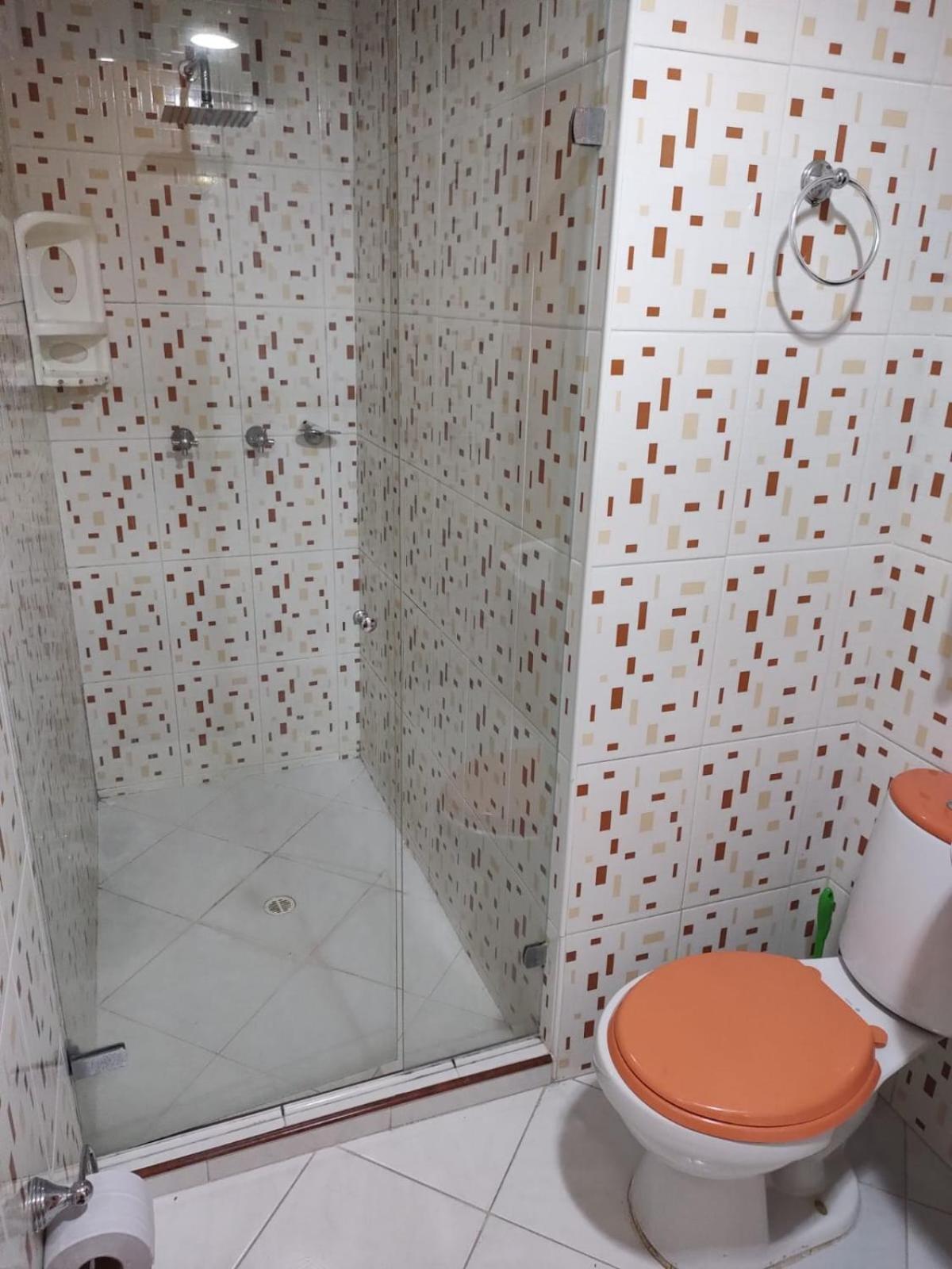 Noras Homestay Laureles Медельин Экстерьер фото
